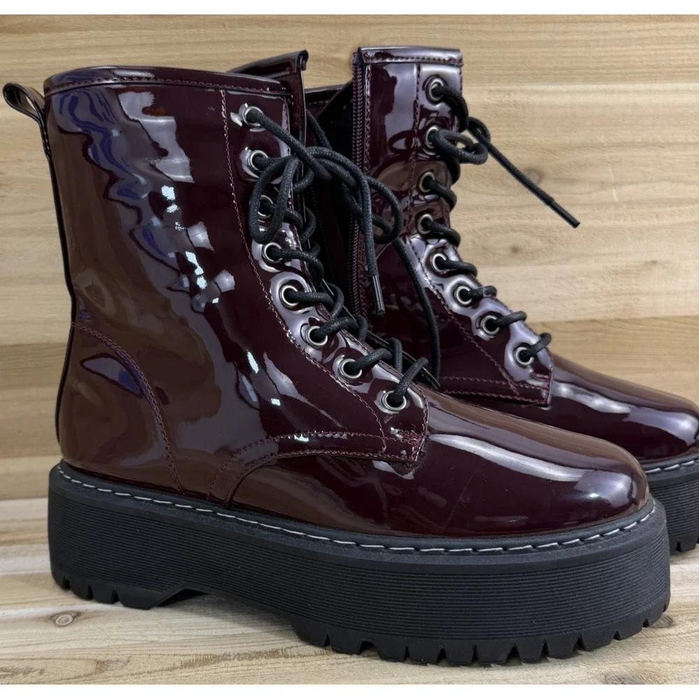 Forever Lace-Up Combat Moto Ankle Boots Booties Low Block Heel Wo’s Size 9